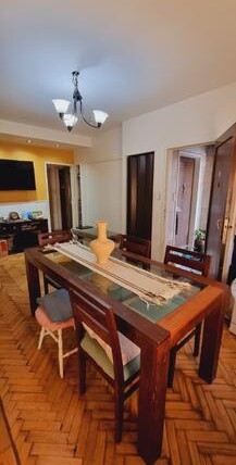 Departamento de 3 ambientes al Frente c/ Dep y Cochera- Caballito