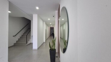 Monoambiente al frente  en Venta 1°B