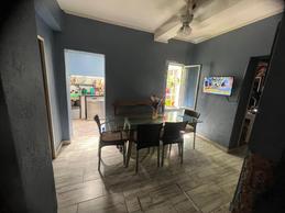 Casa multifamiliar – Pasaje Ñanduty 1500 U$D 174.000